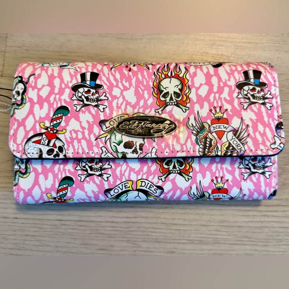 Nwt Ed Hardy Wallet Snap Close Bifold Pink White Leopard Print Skull Design